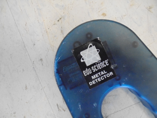 lot 102 image: Metal Detector