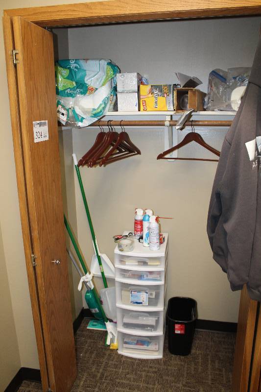 lot 324 image: Cleaning Supplies - Brom, Dustpan, Dusters, Paper Towels, Waste Basket, Plastic Organizer Shelf Bin, Mops, And More