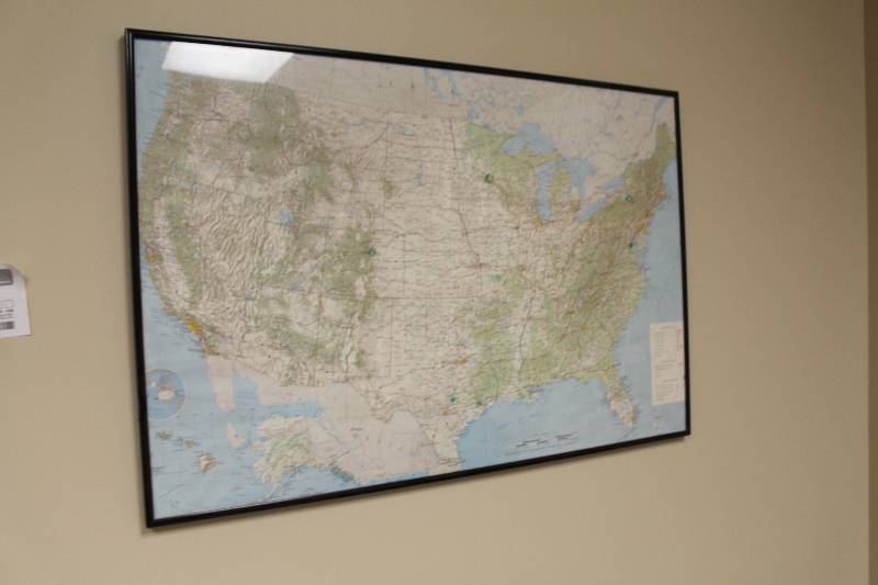 lot 370 image: U.S.A. Framed Wall Map