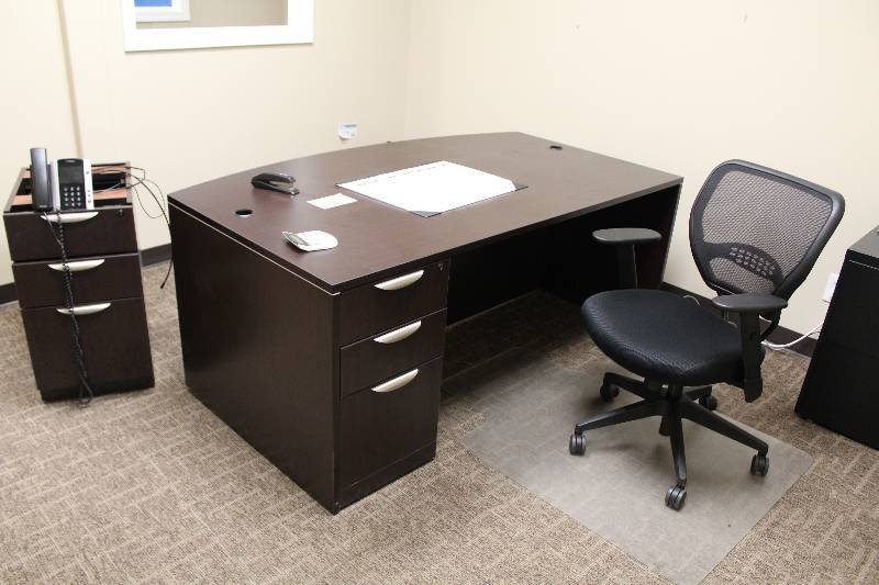 lot 373 image: Office Desk, Rolling Office Chair, Carpet Protector