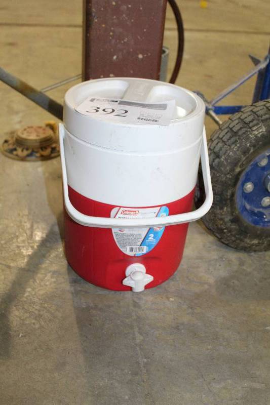 lot 392 image: Coleman Beverage Cooler