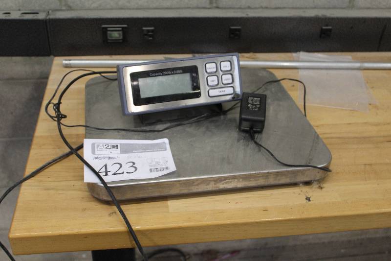 lot 423 image: Digital Table Scale
