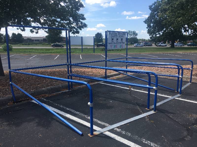 lot 68 image: 6 TOTAL CART CORRALS LOCATED OUTSIDE