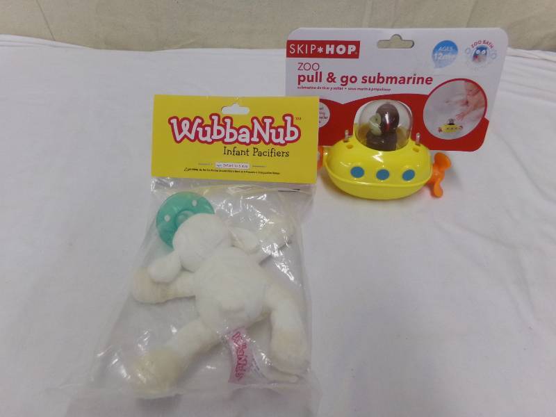 lot 516 image: BABY ITEMS