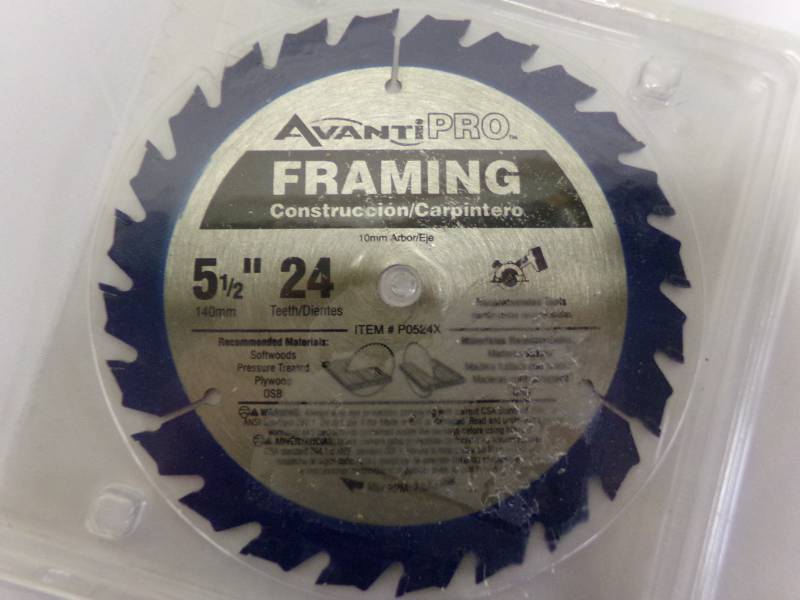 lot 536 image: SAW BLADE