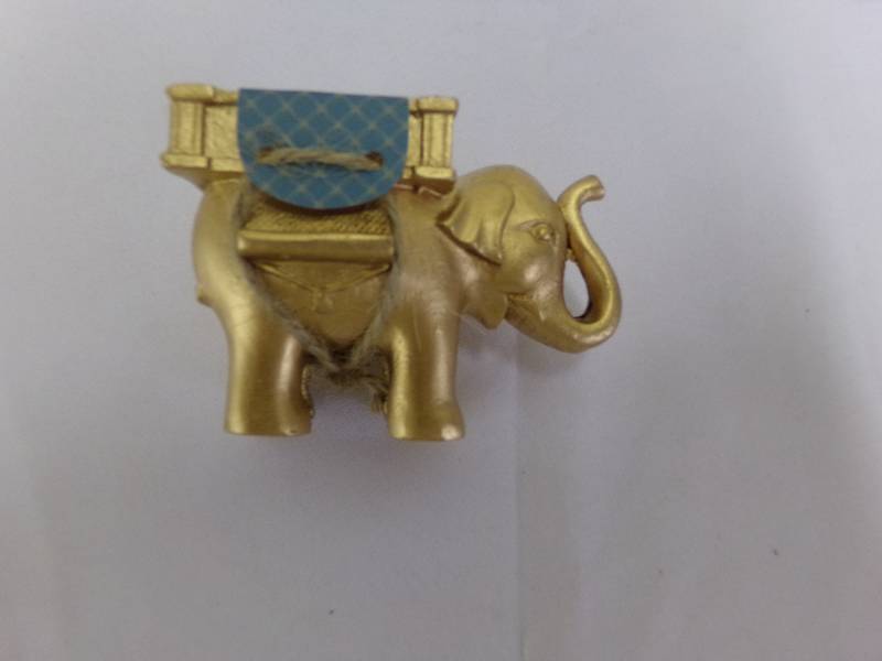 lot 542 image: TEALIGHT HOLDER