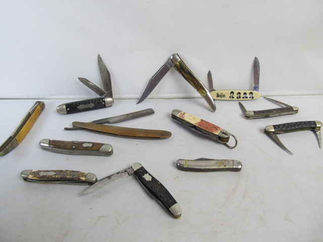 lot 43 image: Lot of Vintage Pocket Knives