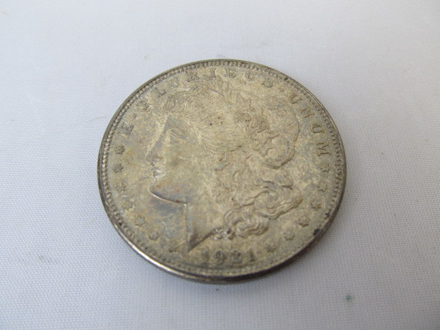 lot 58 image: 1921 Morgan Silver Dollar