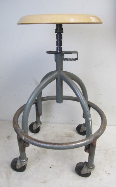 lot 118 image: Vintage Rolling Industrial Shop Stool
