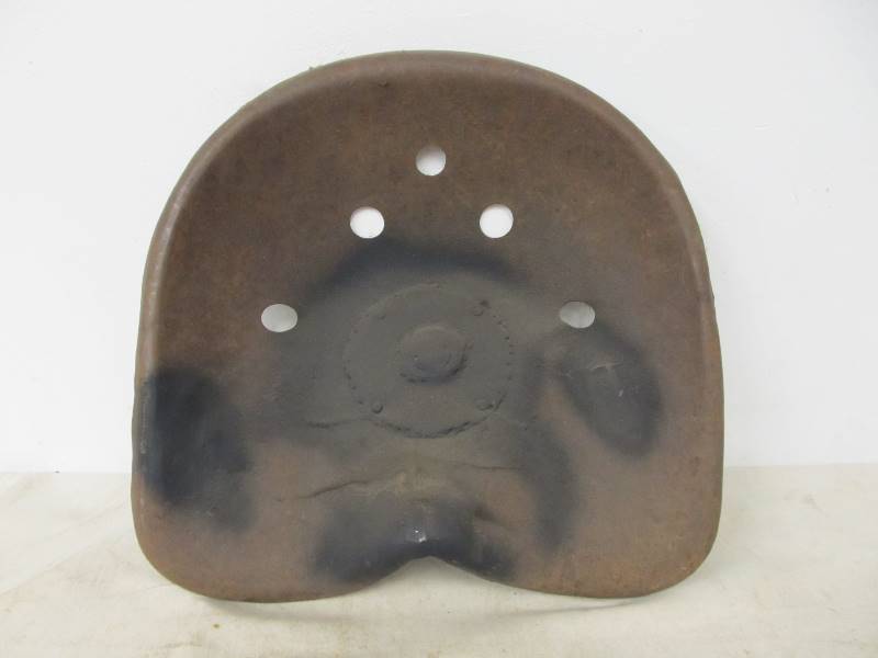 lot 103 image: Antique Iron Tractor Seat