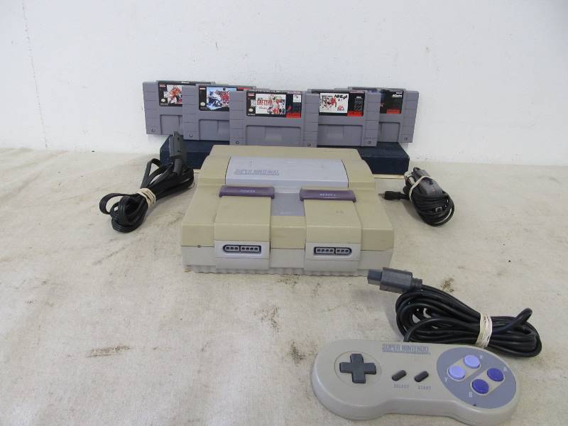 lot 145 image: Working SUPER NINTENDO wCords & Games