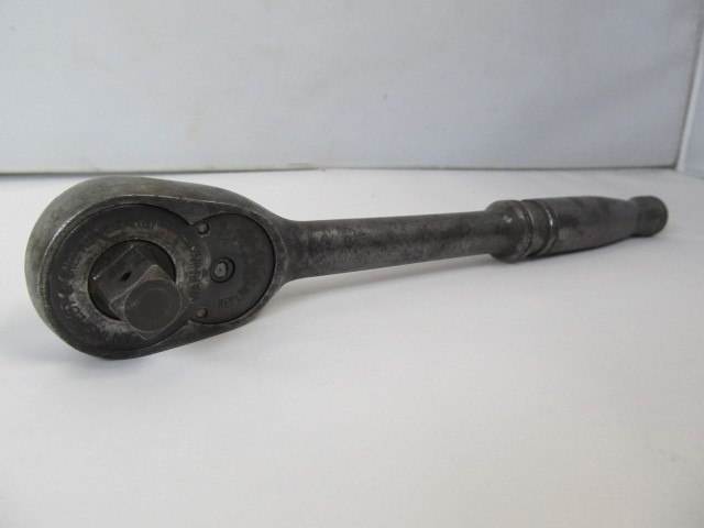 lot 160 image: Vintage SNAP-ON Socket Wrench