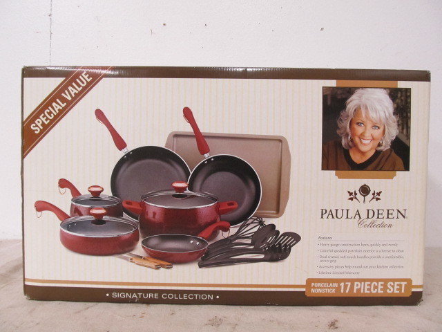 lot 174 image: BRAND NEW Paula Deen 17-Piece Cookware Set