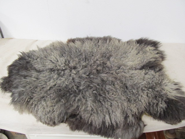 lot 178 image: Vintage Buffalo Hide Rug