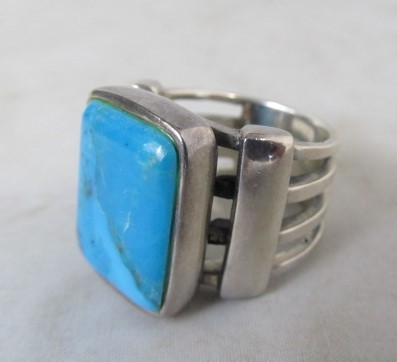 lot 180 image: LARGE Sterling Silver MensWomens Turquoise Ring