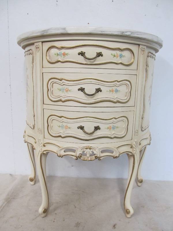 lot 127 image: NICE Vintage Small Marble Top Dresser 