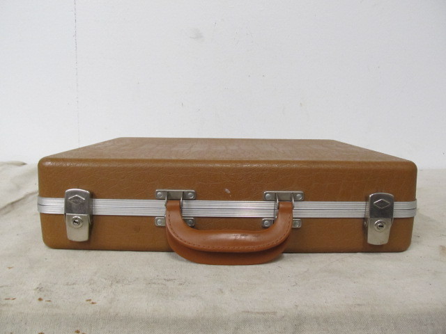 lot 170 image: DOSKOCIL Padded Pistol Hard Carrying Case