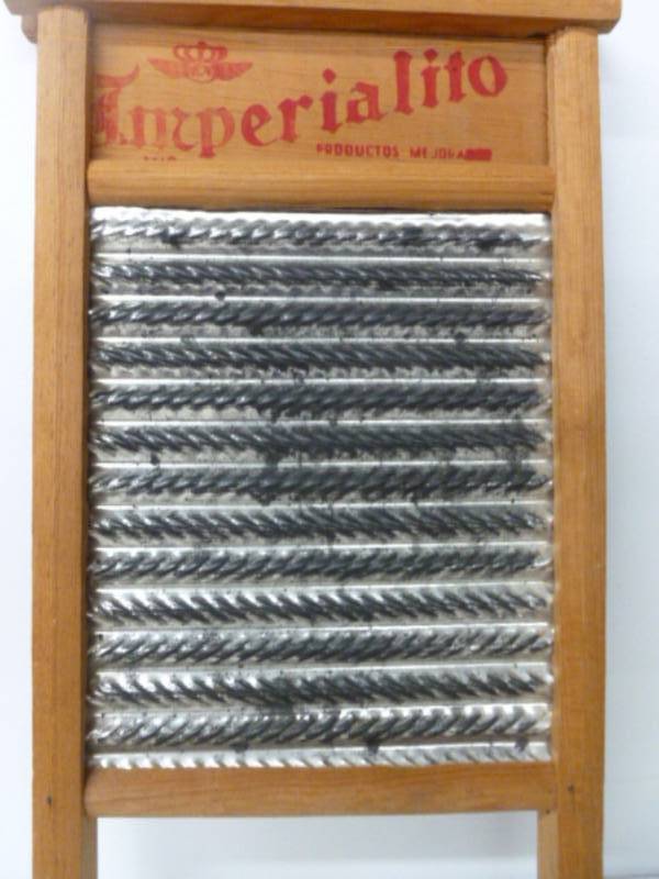 lot 31 image: Washboard