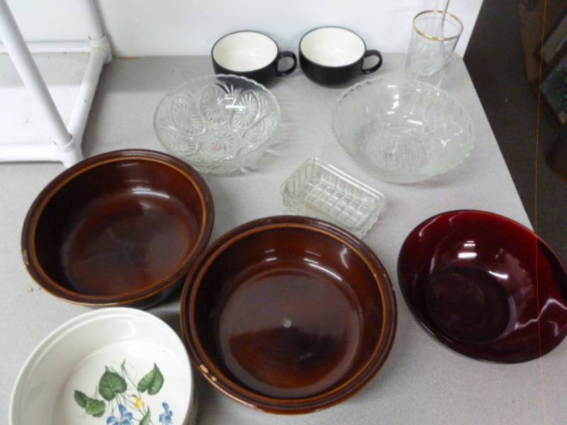 lot 63 image: Kitchen