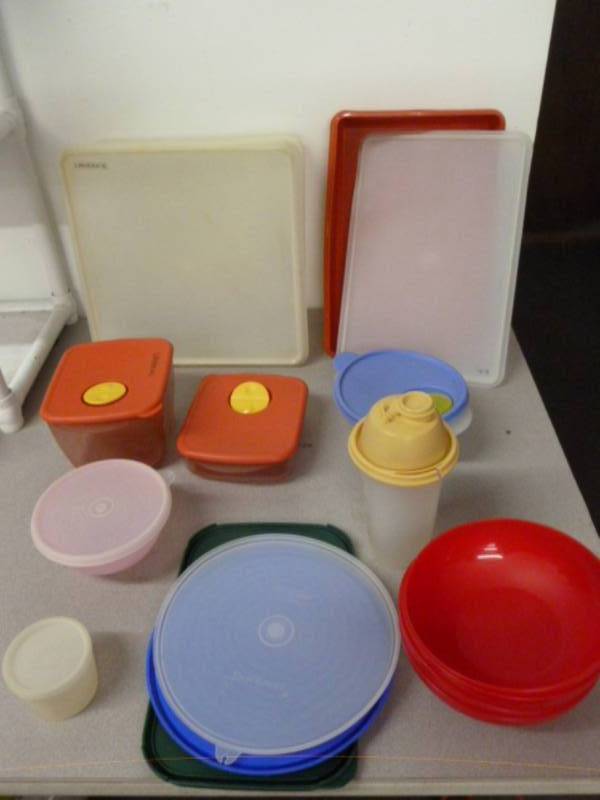 lot 69 image: Kitchen