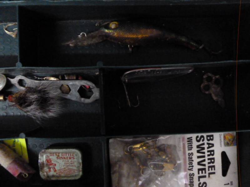 lot 77 image: Fishing Tackle Box