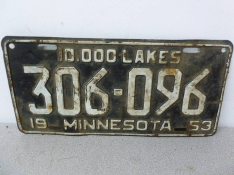 lot 132 image: Vintage License Plate