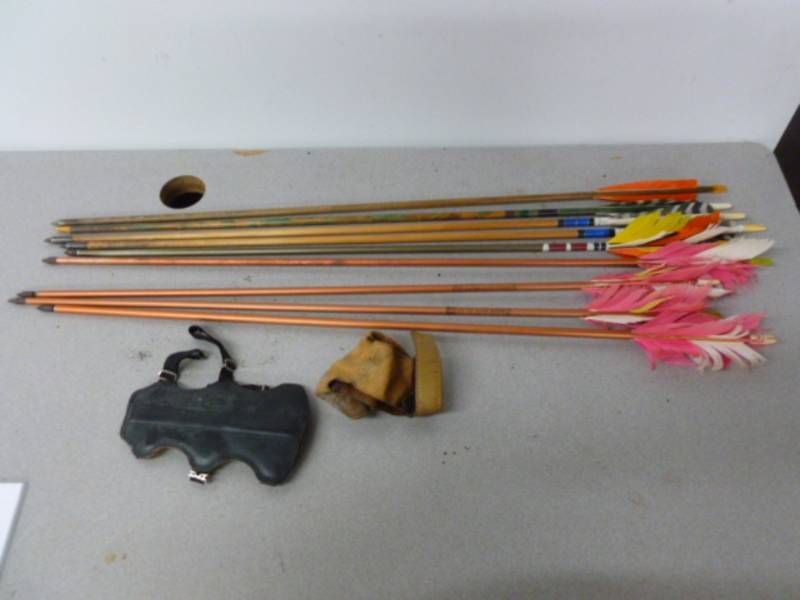 lot 137 image: Arrows