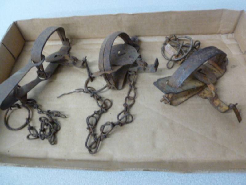 lot 165 image: Vintage Traps