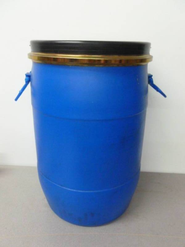 lot 175 image: Storage Container
