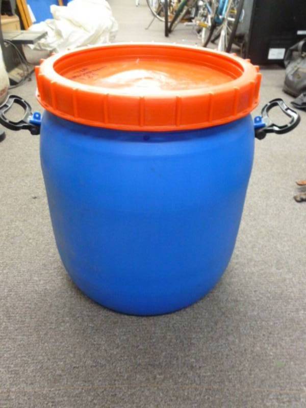 lot 178 image: Storage Container