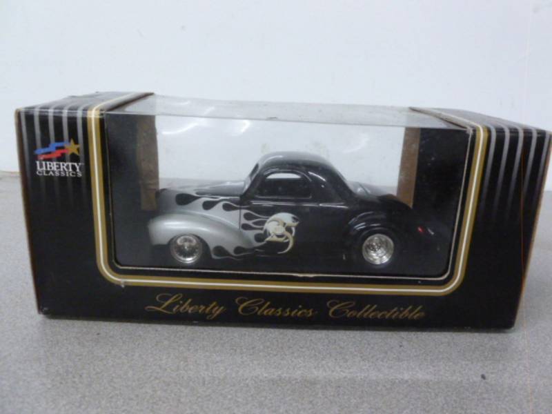 lot 184 image: Collector Car