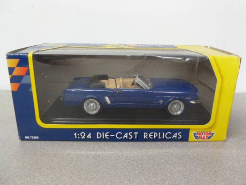 lot 185 image: Collector Car