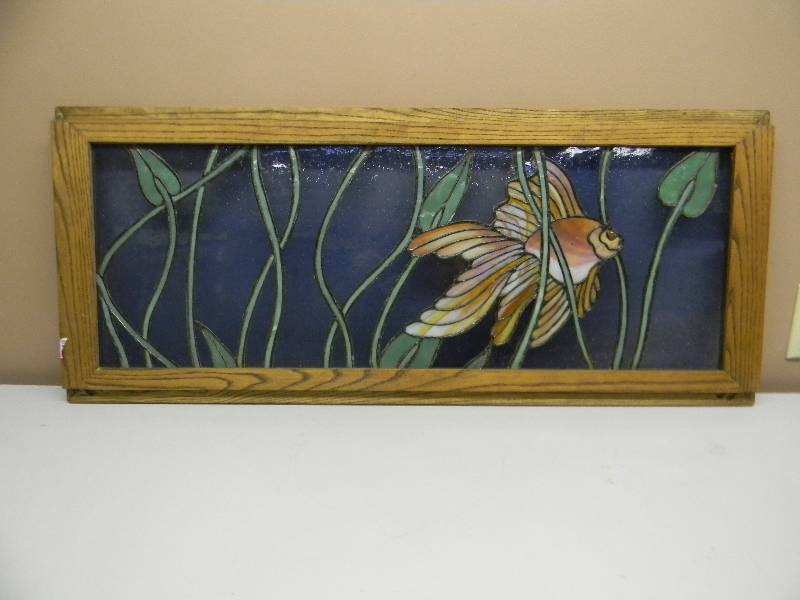 lot 4 image: VINTAGE STAINED GLASS WINDOW FISH. VERY COLORFUL - APPROX 16 BY 39 - SEE PICTURES
