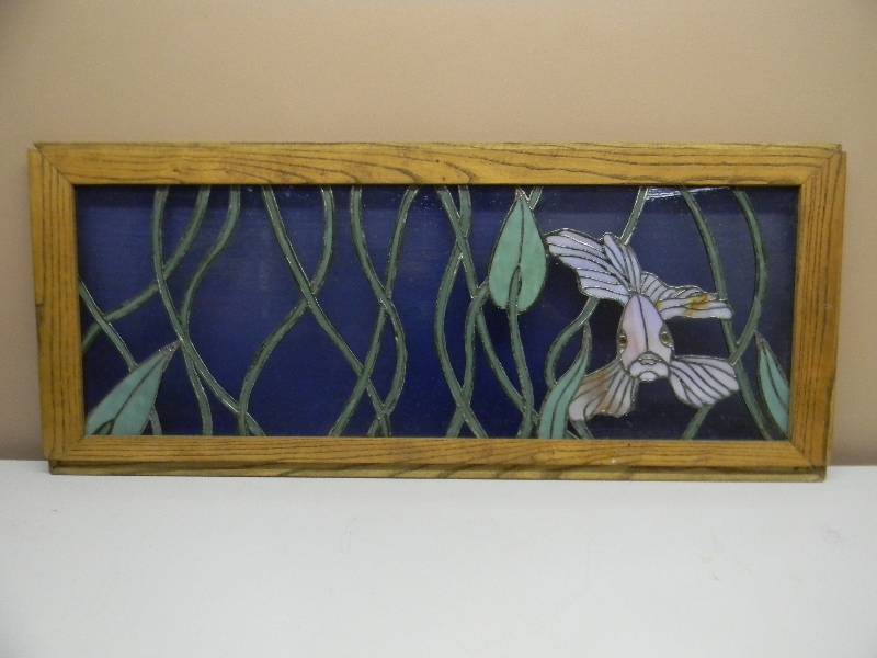 lot 5 image: VINTAGE STAINED GLASS WINDOW FISH. VERY COLORFUL - APPROX 16 BY 39 - SEE PICTURES