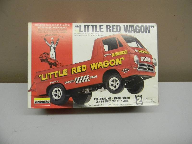 lot 26 image: LINDBERG LITTLE RED WAGON DODGE FUNNY CAR MODEL KIT - 1993 IN  BOX 125 - SEE PICTURES