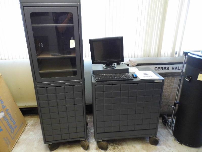 lot 2 image: Med Dispenser