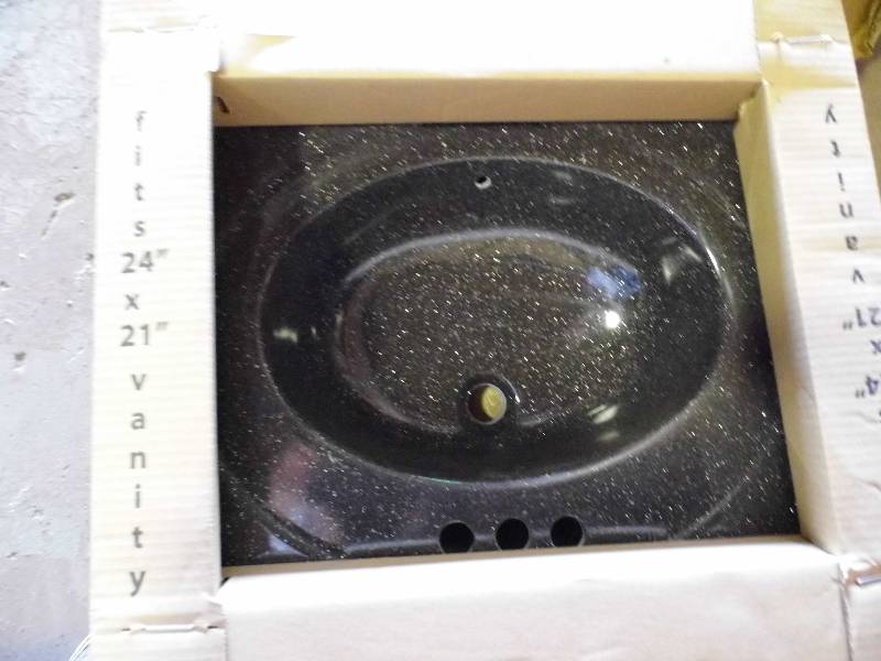 lot 11 image: New Black Sink