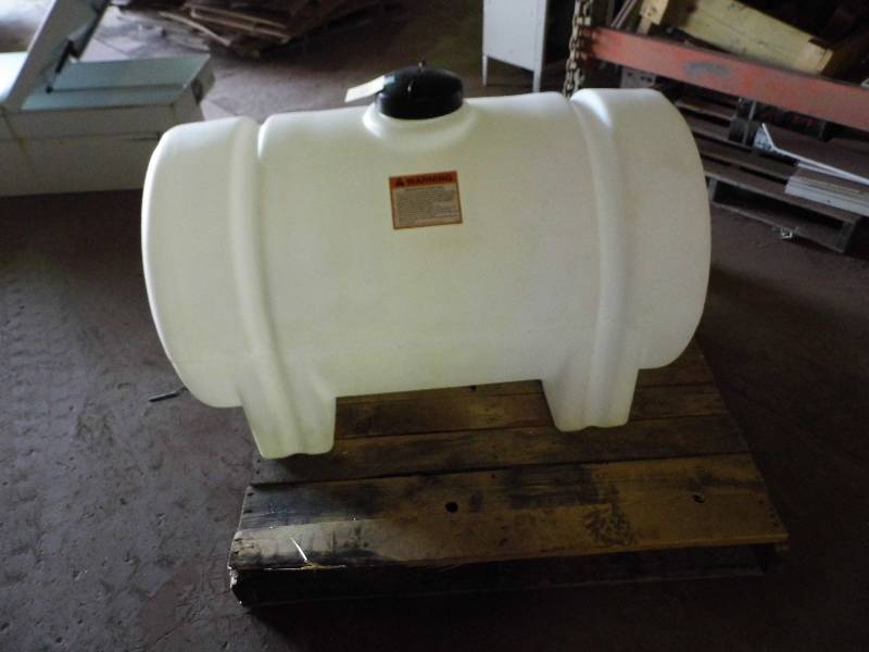 lot 13 image: Tank