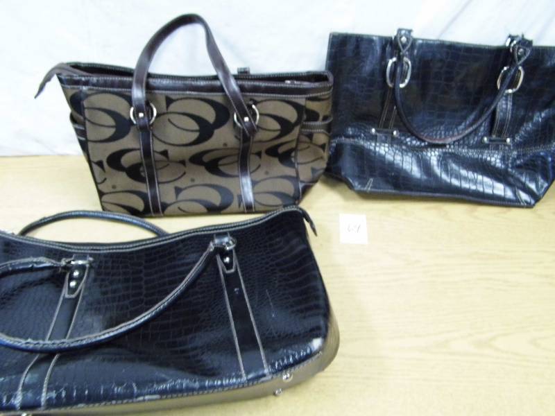 lot 64 image: Purses