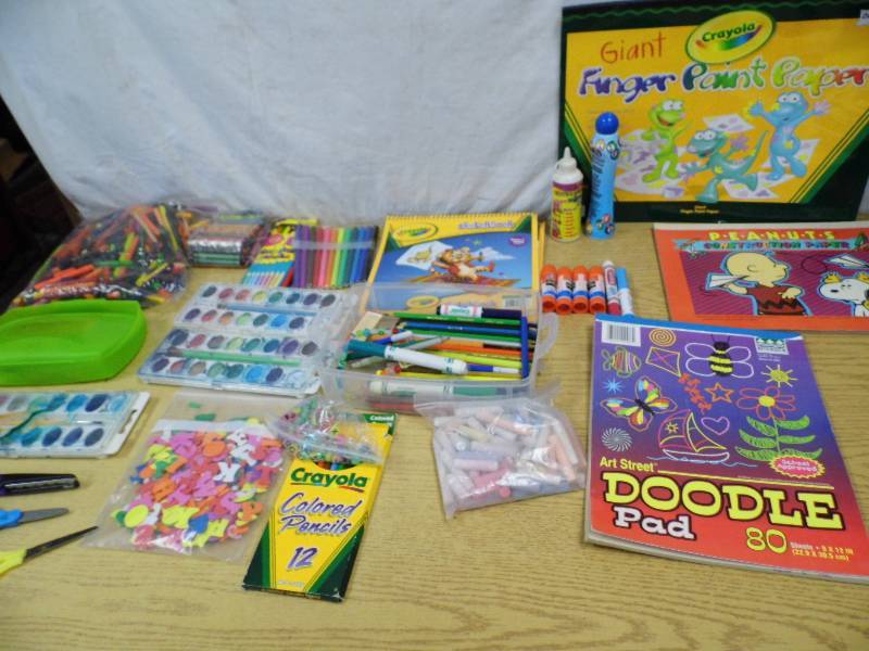 lot 115 image: Craft Items