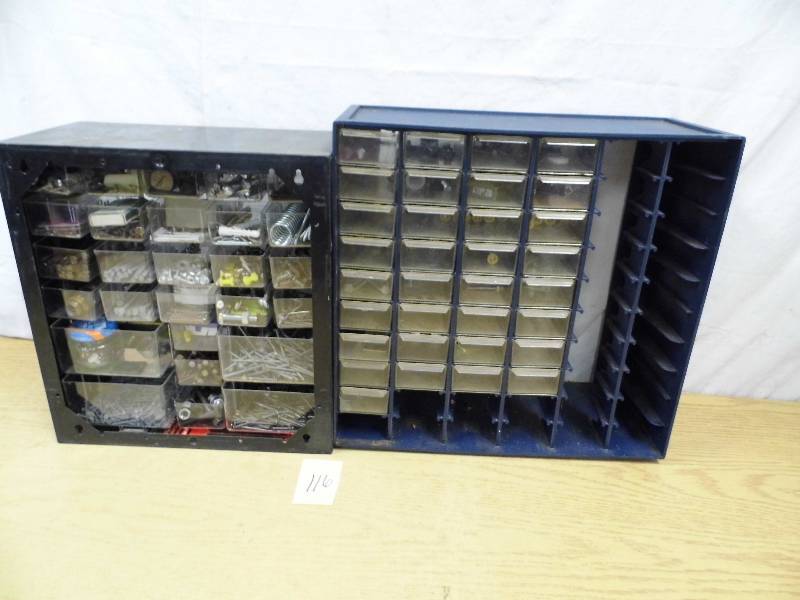 lot 116 image: Organizers wHardware