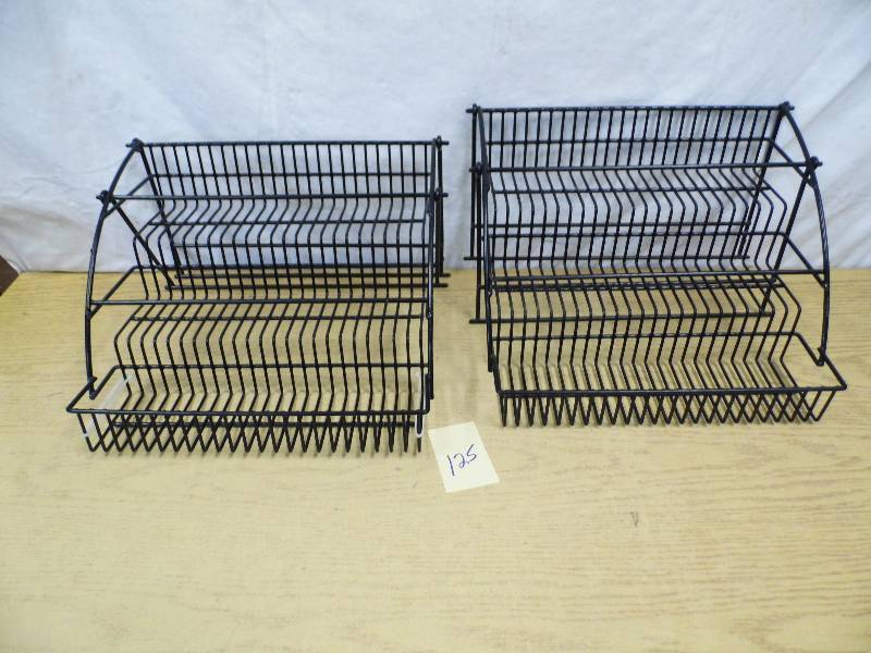 lot 125 image: Lot of 2 Spice Racks