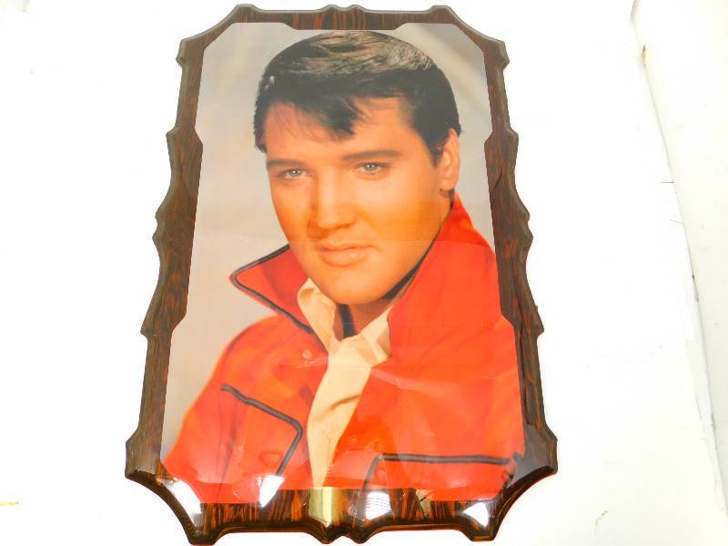 A Great Picture Of Elvis Presley In Gloss Finish