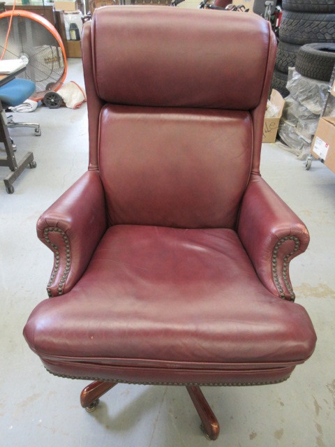 lot 607 image: HEKMAN FURNITURE LEATHER OFFICE CHAIR