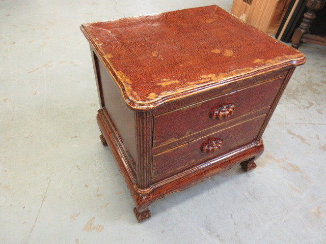 lot 616 image: SOLID WOOD NIGHT STAND
