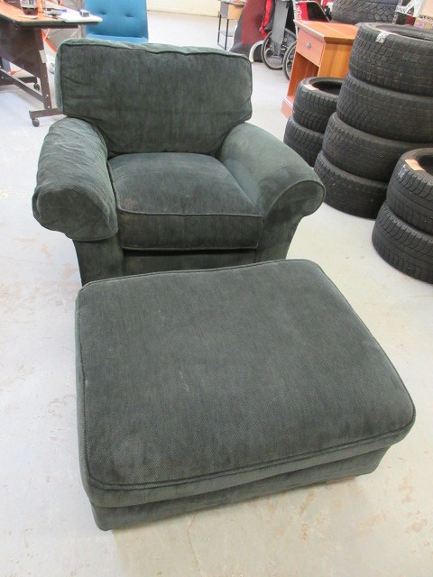 lot 624 image: LEE EMERALD ARMCHAIR AND OTTOMAN