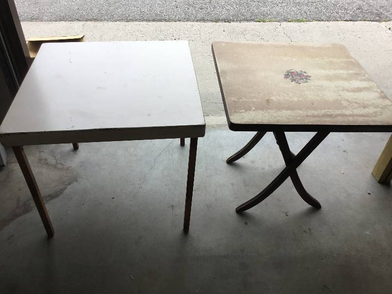 lot 32 image: 2 vintage wooden tables