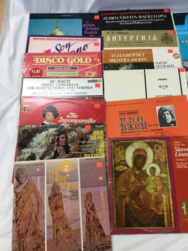 lot 77 image: 25 records Various artist and music