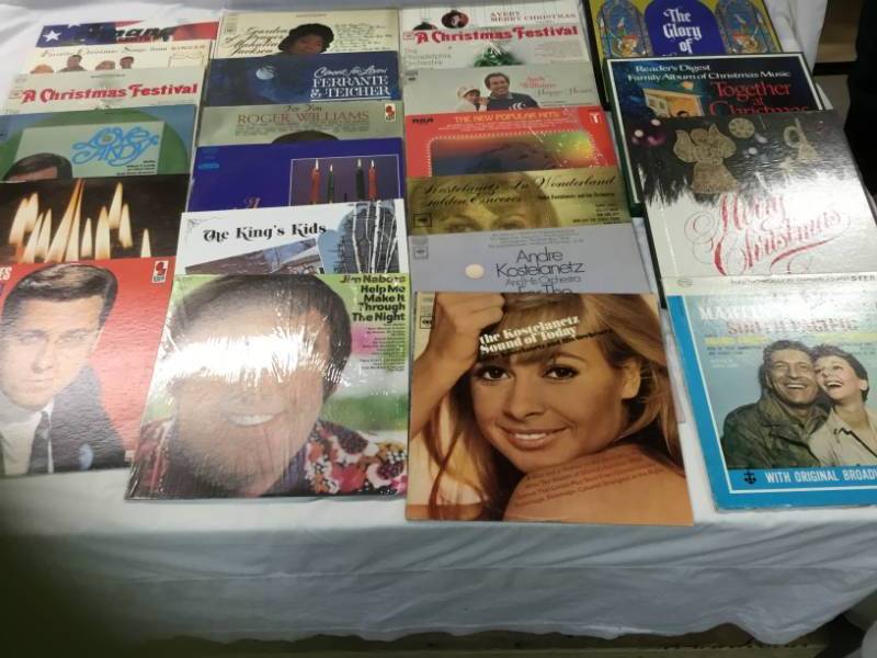 lot 45 image: 25 Records Various artist and music.