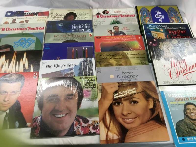 lot 43 image: 25 records Various artist and music